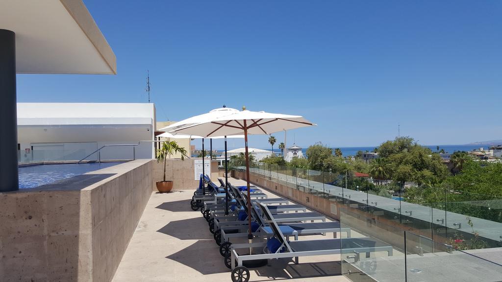 Hotel Catedral La Paz Luaran gambar The rooftop pool at the hotel